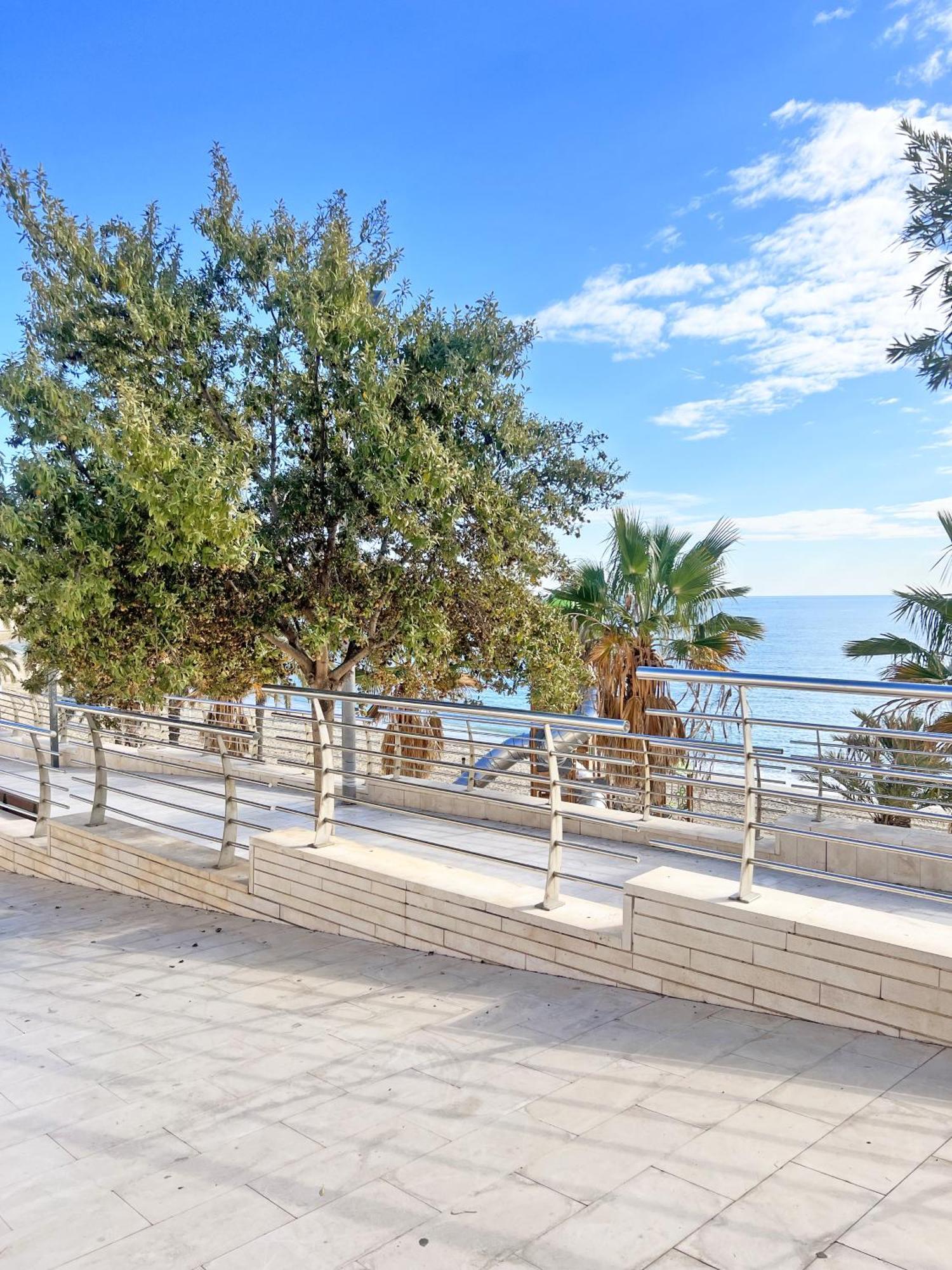 A 100 Metros De La Playa. Parking Gratuito Privado Apartamento Alicante Exterior foto