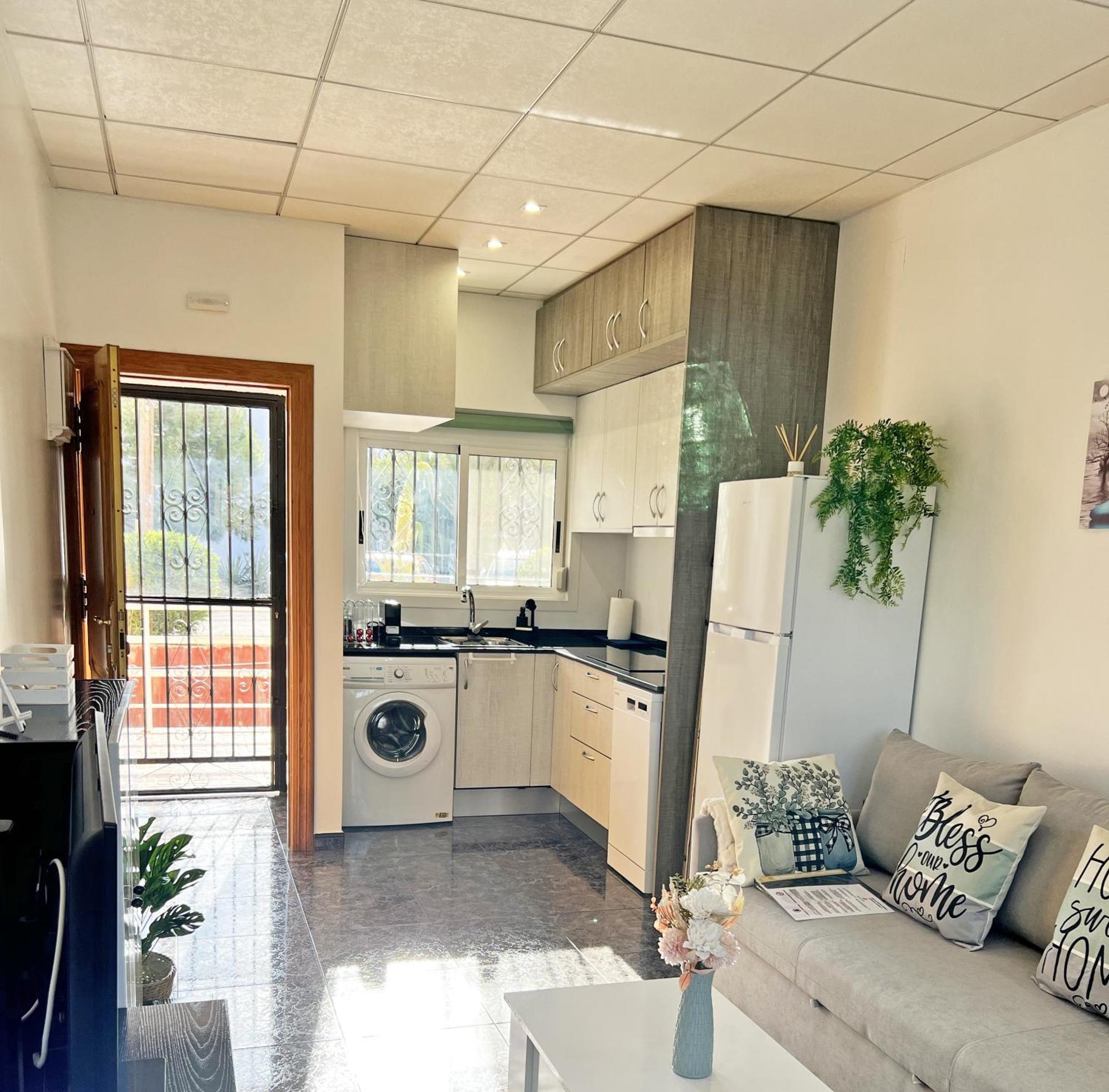 A 100 Metros De La Playa. Parking Gratuito Privado Apartamento Alicante Exterior foto